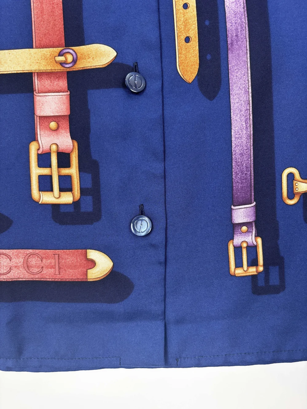 Gucci 1995 buckle print silk shirt — JAMES VELORIA